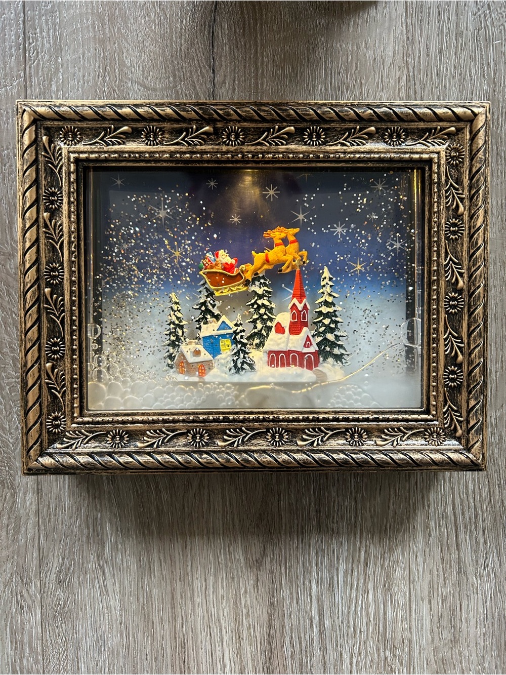 LED Holiday Snow Globe Photo Frame Wall Art - Gold Frame Night Light